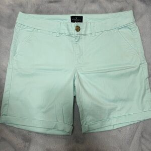 American Eagle Stretch Bermuda Shorts EUC